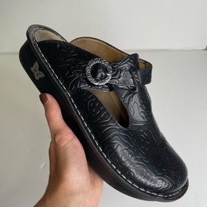 Alegria black tulled leather western silver buckle clogs size 42